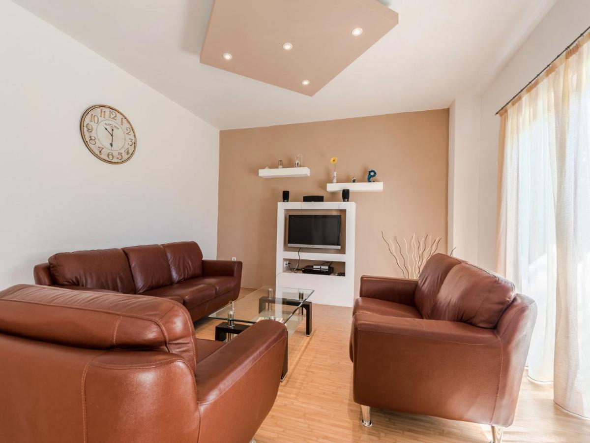 Sime - Zad505 By Interhome Sukosan